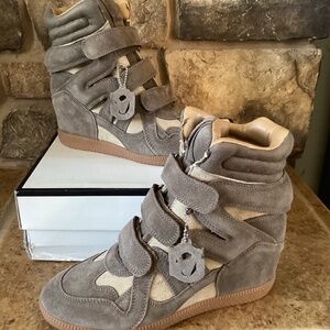 Steve Madden Mavis Taupe Suede Women 10 High Top Wedge Sneaker Bootie NIB